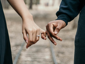 الإحترام والتقدير بين الزوجين يسبب السعادة الأسرية