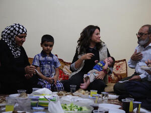 Hend Sabry has Ramadan Iftar with a Syrian refugee family in Amman. (Albawaba Arabic)