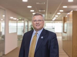 بيتر ديتريتش, المدير التنفيذي للعمليات النووية