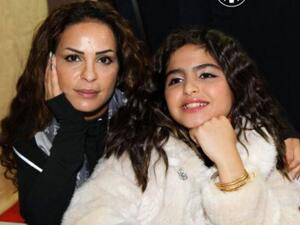 والدة حلا الترك