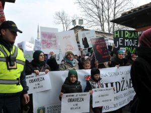 تظاهرة في البوسنة ضد حظر الحجاب في المؤسسات القضائية