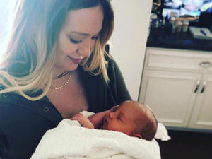 Hilary Duff shares new video for her little girl. (hilaryduff / Instagram)