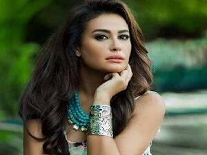 هند صبري.. متعبة من المشاهد الجريئة