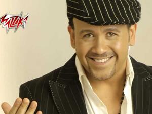 الفنان هشام عباس