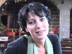 صحفية هولندية تعلن اعتقالها للمرة الثانية في تركيا