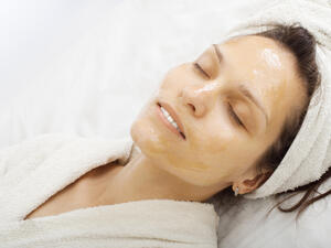 العسل واحد من هدايا الطبيعة للإنسان لفوائده المتعددة