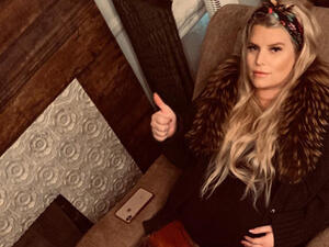 she spent a week in the hospital (Source: jessicasimpsion / Instagram) 