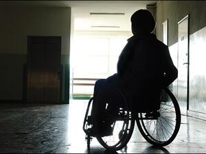 قتل اخوه المقعد حركيا طمعا الميراث