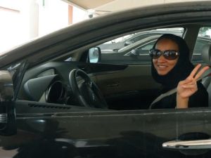 مجلس صيانة الدستور الذي وافق على الاتفاق يضم حقوقيين ورجال دين 