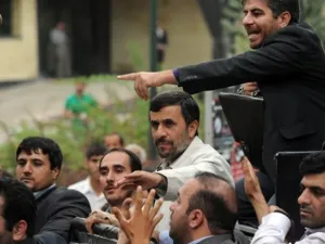 محاولات إيران نشر المذهب الشيعي 