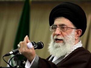 مرشد الثورة الاسلامية الايرانية آية الله علي خامنئي
