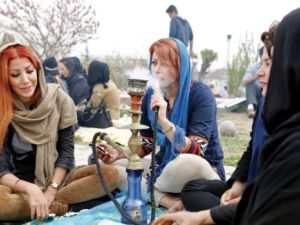 شرطة طهران ستحجز سيارات النساء غير المحجبات بالشكل المناسب
