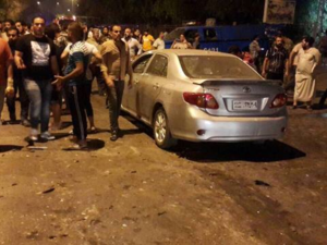 قوات الأمن طوقت مكان الحادث ونقلت جثة القتيل لدائرة الطب العدلي والجرحى لمستشفى قريب 