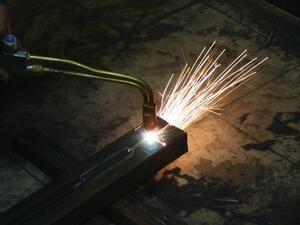 مسلحو "داعش" يعدمون بجهاز لحم الأوكسجين 6 شبان