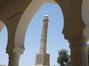 منارة الحدباء التاريخية وسط الموصل