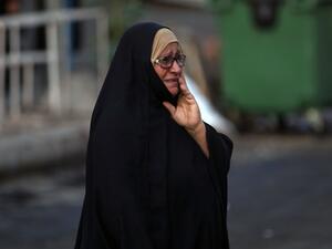 An Iraqis woman cries on September 6, 2016 in the aftermath of a car bomb explosion - one of many in Baghdad in the week leading up to Eid. (AFP/Ahmad Al-Rubaye)