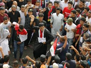  حاول النواب المعتصمون عرقلة تقديم التشكيلة الوزارية الجديدة