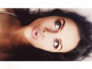 She has gorgeous eyes. (Facebook)