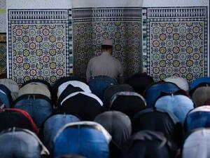 النمسا تغلق 7 مساجد وتطرد أئمة "ممولين"
