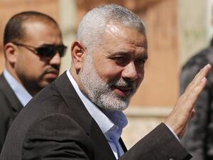 هنية يلتقي الوفد الأمني المصري في غزة