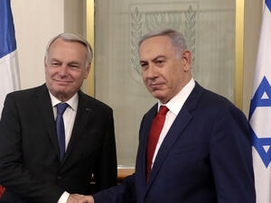 وزير الخارجية الفرنسي إيرولت ورئيس الوزراء الاسرائيلي نتنياهو