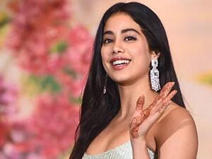 الممثلة الهندية الشابة جانفي كابور