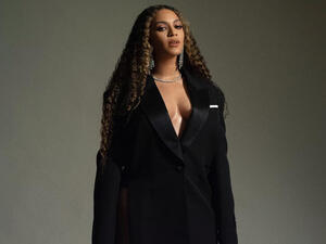 Beyoncé dominates the stage in the trailer (Source: Beyonce / Instagram) 