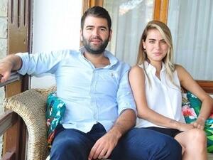 النجمة التركية جيداء اتيش وحبيبها بورا توبلوسوي