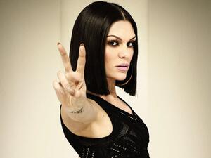 Jessie J congratulated teen singer Esther Eden on her newfound success. (Idolator)