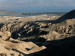 اسرائيل تعيد امدادات الكهرباء بشكل كامل لمحافظة اريحا

