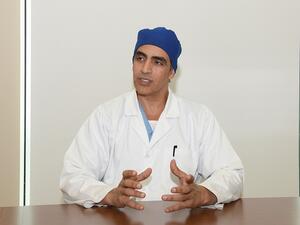 الدكتور طلال خضر طلال، رئيس قسم العناية بالقدم في مؤسسة حمد الطبية