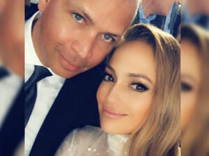 The loved up pair are both keen to stay fit and healthy (Source: jlo - Instagram)