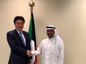 خلال الزيارة