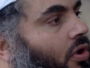 بريطانيا أفرجت عن أبي قتادة في فبراير شباط الماضي لكنه خضع فعليا للإقامة الجبرية