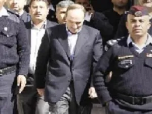 الذهبي بعد خروجه من التحقيق الى التوقيف/ارشيف