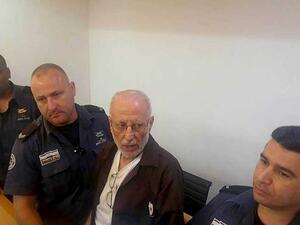 الاسير كريم يونس 