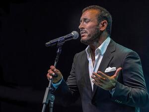 Iraqi vocalist Kadhim al-Saher at Beiteddine Palace Saturday evening. (Press Photo)