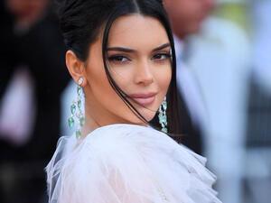 Kendall Jenner set tongues wagging when she was seen locking lips with the 18 year-old model the brother of Gigi and Bella Hadid. (Source: kendalljenner / Instagram)