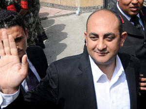  علي (45 عاما) هو محام يساري بارز تزعم الدفاع عن مصرية جزيرتي تيران وصنافير