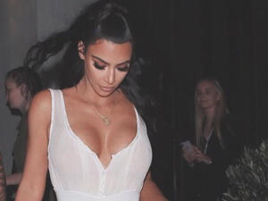 She's never shy to flaunt her flawless figure  (Source: kimkardashian / Instagram ) 