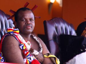 الملك مسواتي الثالث البالغ من العمر 47 عاما هو آخر ملوك أفريقيا المطلقين