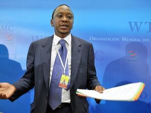  كان كينياتا فى طريقه إلى لوس أنجليس 