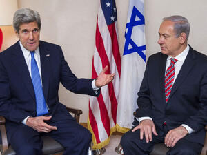 كيري يتهم إسرائيل بعرقلة السلام مع الفلسطينيين
