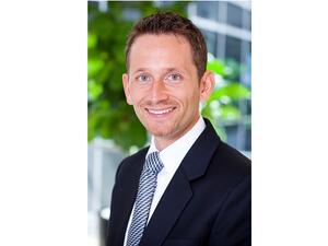 كريستوفر دانيال، شريك لدى مجموعة بوسطن كونسلتينج جروب ومشارك في إعداد التقرير