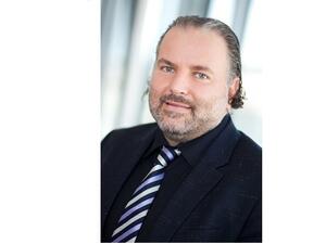 فادي الرشماني، المدير الأول والمدير العام لشركة دل إي إم سي