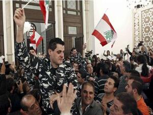 الافراج عن اللبنانيين العسكريين