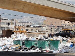 Trash builds up in Lebanon's capital. (Joseph Eid/ AFP)