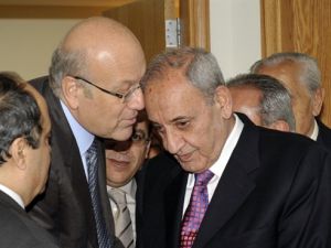 رئيس الحكومة اللبنانية المكلف نجيب ميقاتي وحديث مع زعيم حركة امل نبيه بري/ أرشيفية