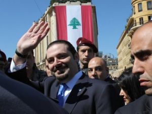 رئيس حكومة تصريف الاعمال في لبنان سعد الحريري في ساحة الشهداء في وسط بيروت
