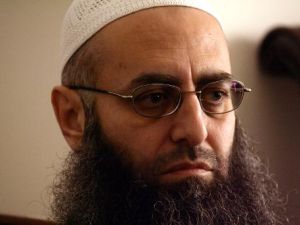 رجل الدين السني المتشدد احمد الاسير في صورة من العام الماضي
